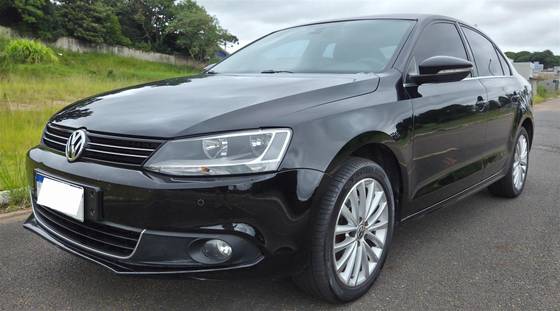 VOLKSWAGEN JETTA 2.0 TSI HIGHLINE 200CV GASOLINA 4P TIPTRONIC